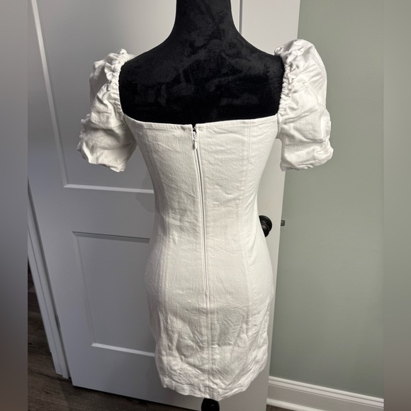 ALICE + OLIVIA Mimi Puff-Sleeve Denim Minidress white square sweetheart neck - Picture 6 of 13